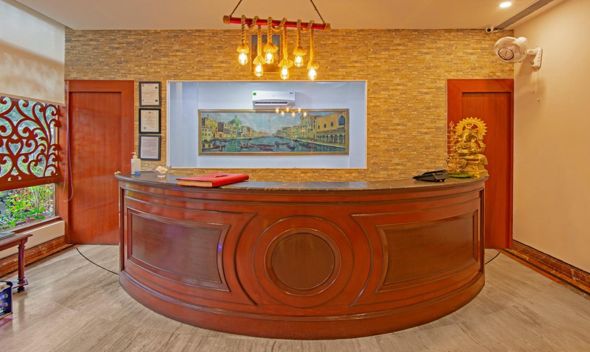 Treebo Corporate Park New Delhi