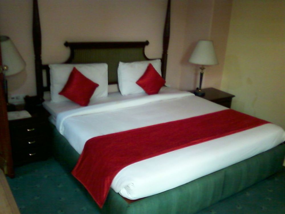 Treebo Corporate Park 3* New Delhi