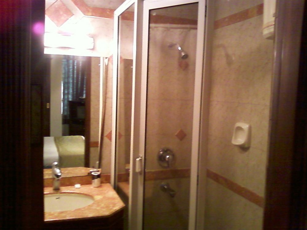 Hotel Treebo Corporate Park New Delhi