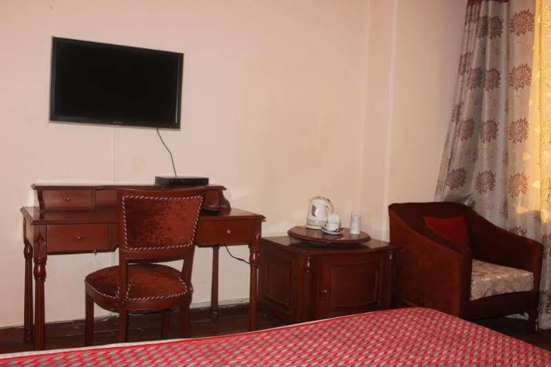 Treebo Corporate Park 3* New Delhi